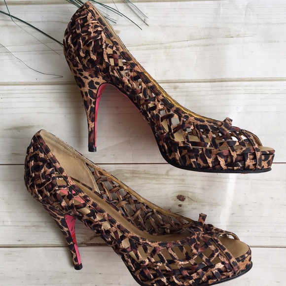 Betsey Johnson Shoes - Betsey Johnson sexy heels from NIRDSTROM   💋